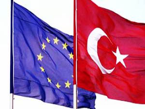 Türkiyeye oynanan oyun geri tepti