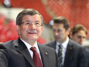 Başbakan Davutoğluna Konyada doğum günü sürprizi