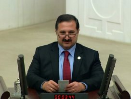 Özdemir: İşi ehline bırakın