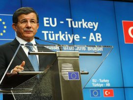 Vizesiz seyahatin haziran sonunda başlamasını talep ettik