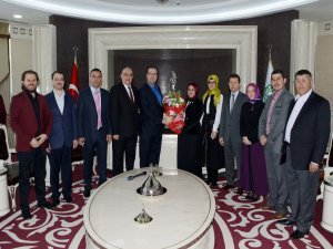 Abdulkadir Özöğür: “Kadının önemi bir güne sığdırılamaz”