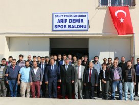 Konyalı şehit polisin ismi spor salonuna verildi
