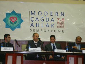 Modern çağın en büyük sorunu Konyada tartışılıyor