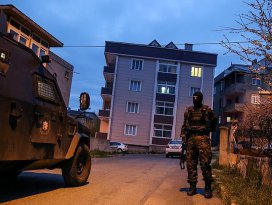 İstanbulda helikopter destekli uyuşturucu operasyonu