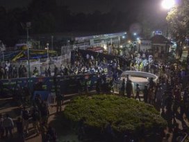 Pakistanda lunaparkta bombalı saldırı: 63 ölü