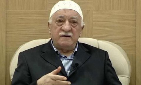 İzmirde FETÖye ağır darbe