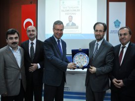 “İlahiyat algımız değişmeli”