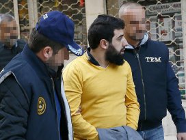 İzmirde terör örgütü DAEŞe operasyon: 15 gözaltı