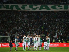 Konyaspor artık ikincilik yarışı verir