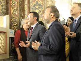 İki bakan Mevlana Türbesinde