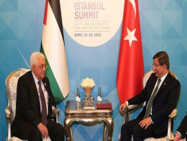 Başbakan Davutoğlu, Abbas ile görüştü
