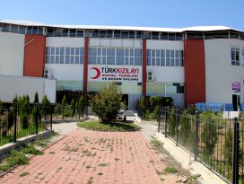 Düğün salonuna engelli asansörü