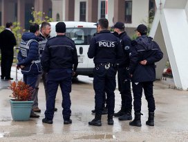 Bursa merkezli 4 ilde FETÖ operasyonu: 30 gözaltı