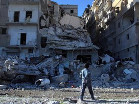 Rus jetleri Halepi vurdu: 10 sivil öldü