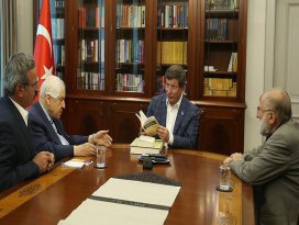 Başbakan Davutoğlu, Pakdil ile Kuşçuyu kabul etti