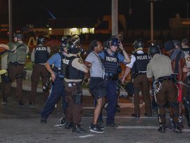 ABD’de polisin siyahilere yönelik şiddeti sürüyor