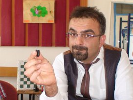 En küçük şarj cihazını yaptı