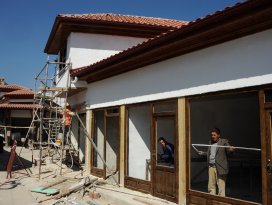 Akşehir Arasta Çarşısı’nda tarihi dönüşüm