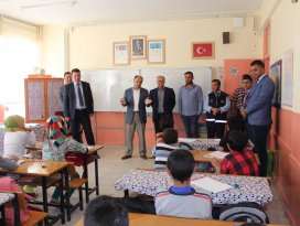 Başkan Özaltun, Suriyeli öğrencilerle bir araya geldi