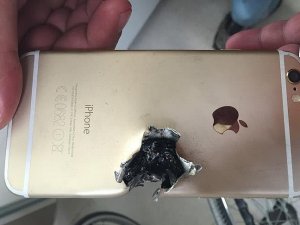 Uzman çavuşu kurşundan cep telefonu korudu