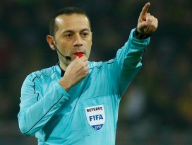 UEFAdan Cüneyt Çakıra görev