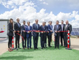Türkiyenin en büyük güneş santrali açıldı