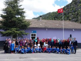 Susuz İlkokulu Kutlu Doğum programı düzenledi