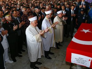 Şehit polis Şara son yolculuğuna uğurlandı