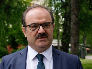 Sadece camileri değil başka dinlerin mabetlerini de yeniliyoruz