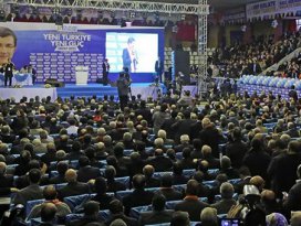 AK Parti’de dava bilinciyle yenilenme