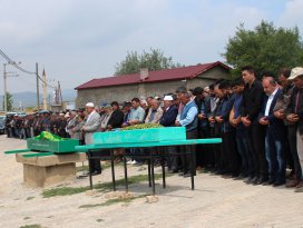 Konyadaki kazada yanarak ölen karı-koca toprağa verildi