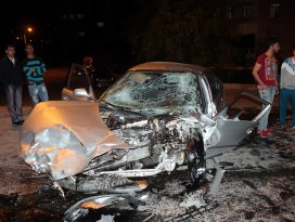 Konyada üç araç birbirine girdi: 2 yaralı