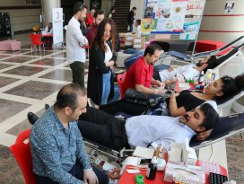 KTO Karatay Üniversitesi öğrenci ve personeli kan bağışında bulundu