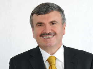 Belediye birliklerinde Tahir Akyürek yeniden başkan