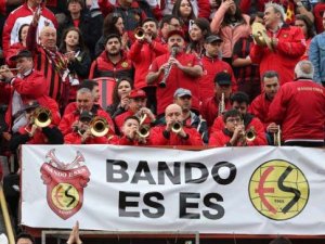 Bando ES ES, Euro 2016da!