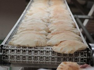 Son 4 ayda 14 milyon 250 bin ekmek savaştan etkilenenlere dağıtıldı
