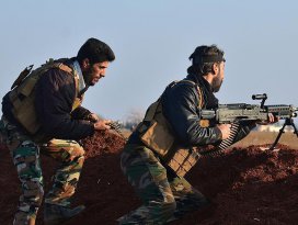 Suriyede muhalifler 5 köyü DAEŞten geri aldı