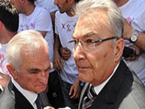 Önder Sav Baykalın ipini çekti
