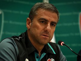 Hamzaoğlu: Bazı oyuncularla transfer görüşmeleri yaptık