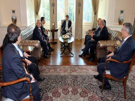 Davutoğlu sivil toplum kuruluşu temsilcilerini kabul etti