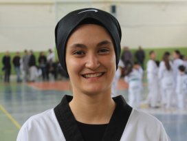 Beyşehirli tekvandocunun başarısı sevinçle karşılandı
