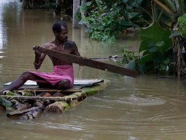 Sri Lankada sel 27 can aldı