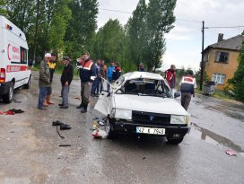 Konyada trafik kazası: 1 ölü, 1 yaralı