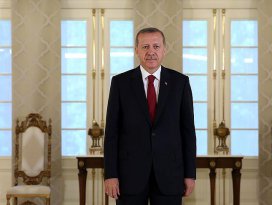 Erdoğan: 19 Mayısta tutuşturulan meşale yolumuzu aydınlatmaya devam ediyor