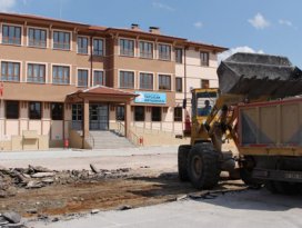 Karatayda okullara düzenleme