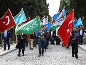 Alperen Ocaklarından polise ve askere destek yürüyüşü