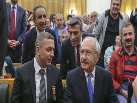 AK Partiden CHP grubundaki sloganlara suç duyurusu