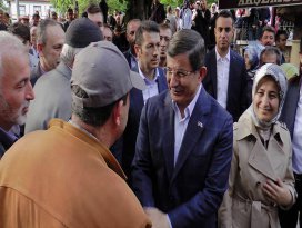 Eski Başbakan Davutoğlu Boluda