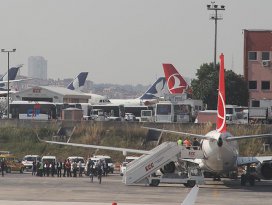 Konya-İstanbul seferine hazırlanan uçakta güvenlik araması