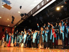 Ereğli Eğitim Fakültesi’nde mezuniyet heyecanı